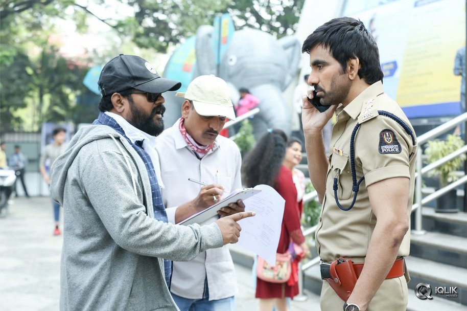 Touch-Chesi-Chudu-Movie-Working-Stills
